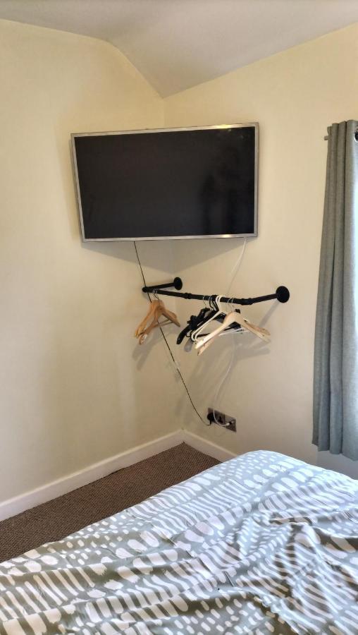 Accomadation Wrexham Esterno foto