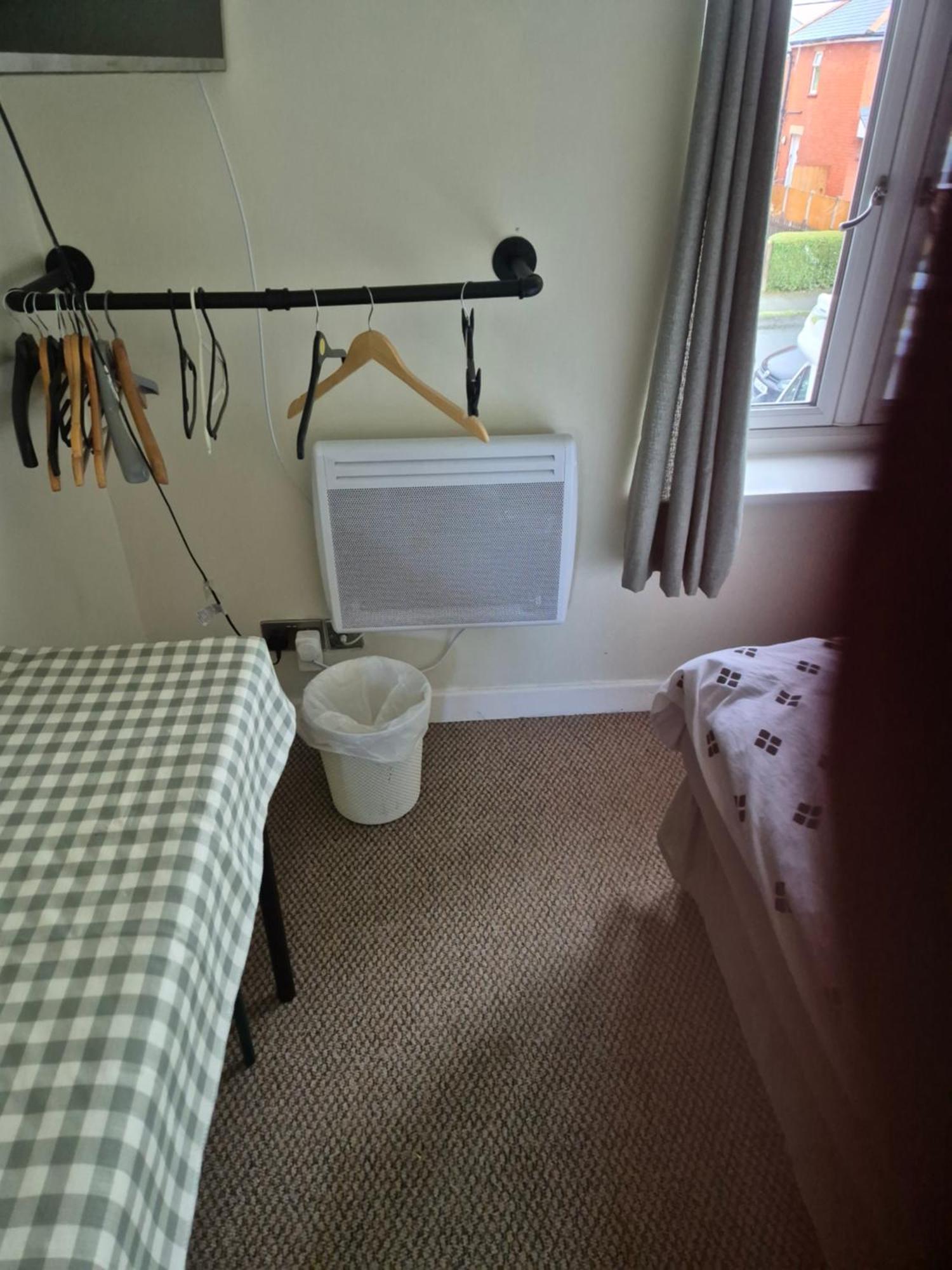 Accomadation Wrexham Esterno foto