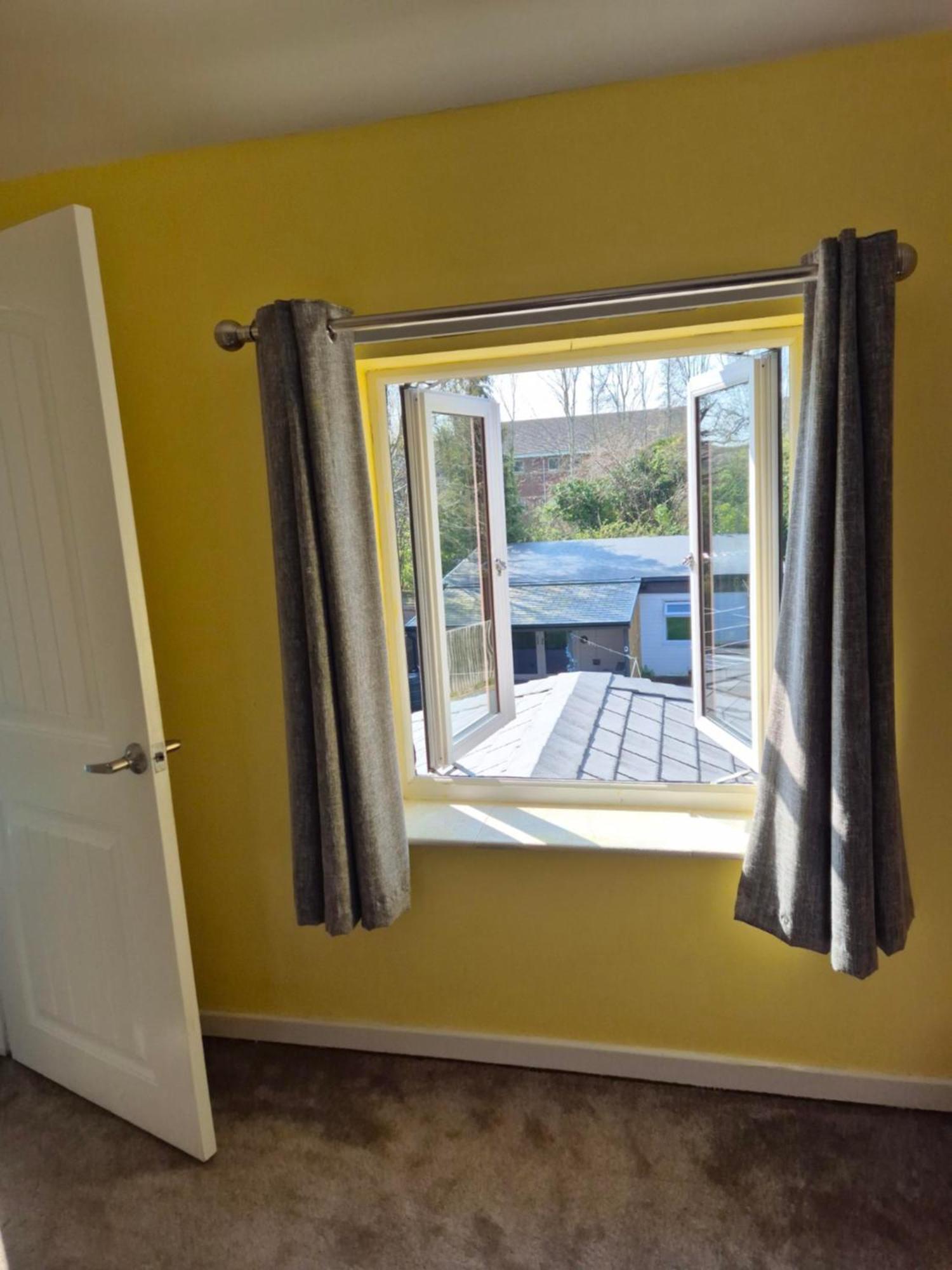 Accomadation Wrexham Esterno foto