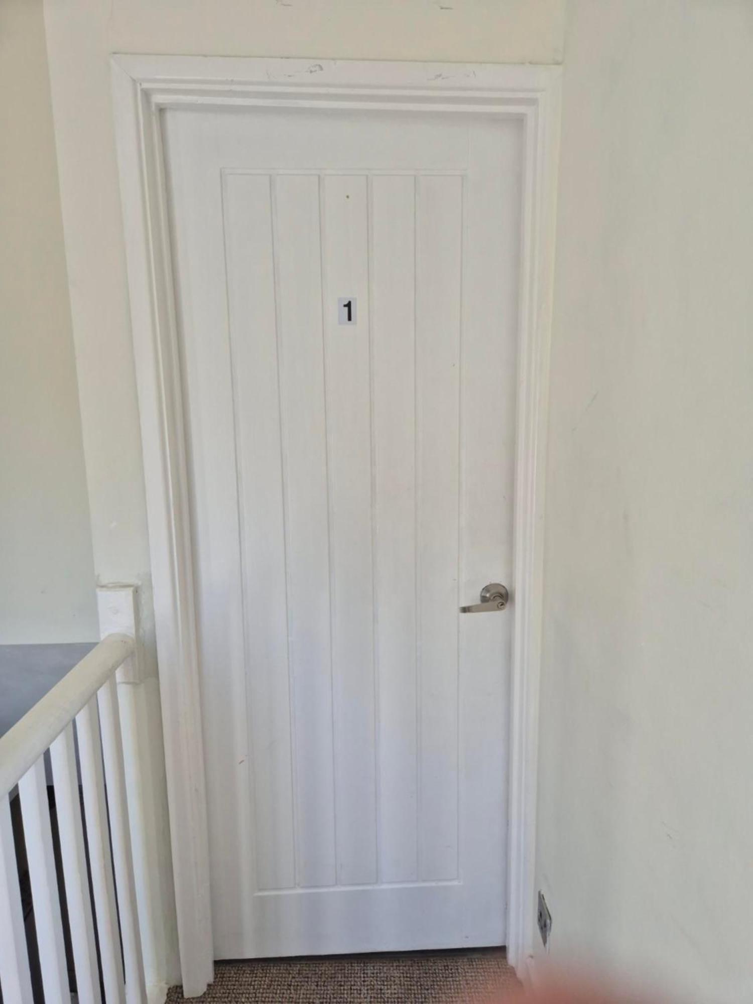 Accomadation Wrexham Esterno foto