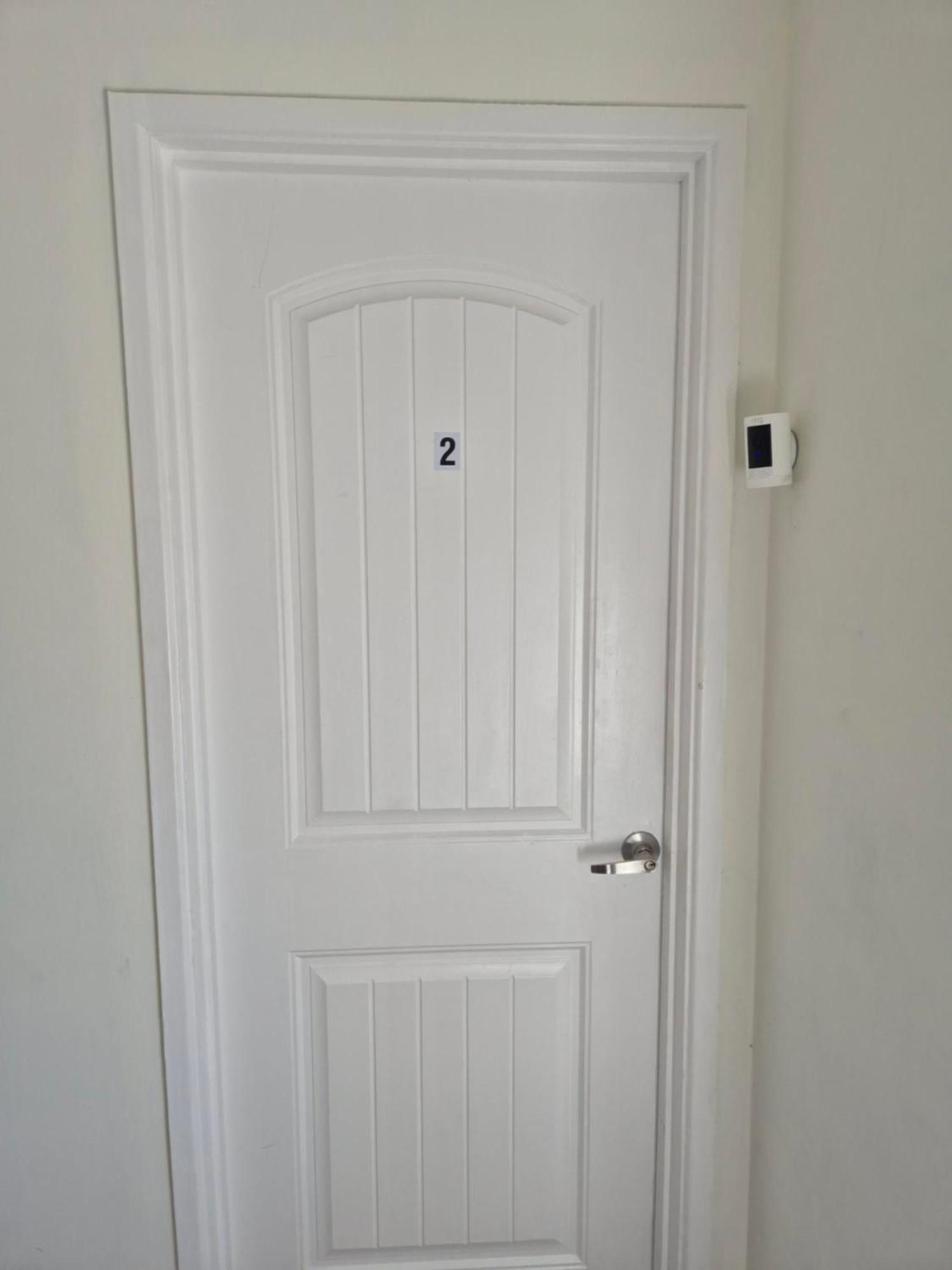 Accomadation Wrexham Esterno foto