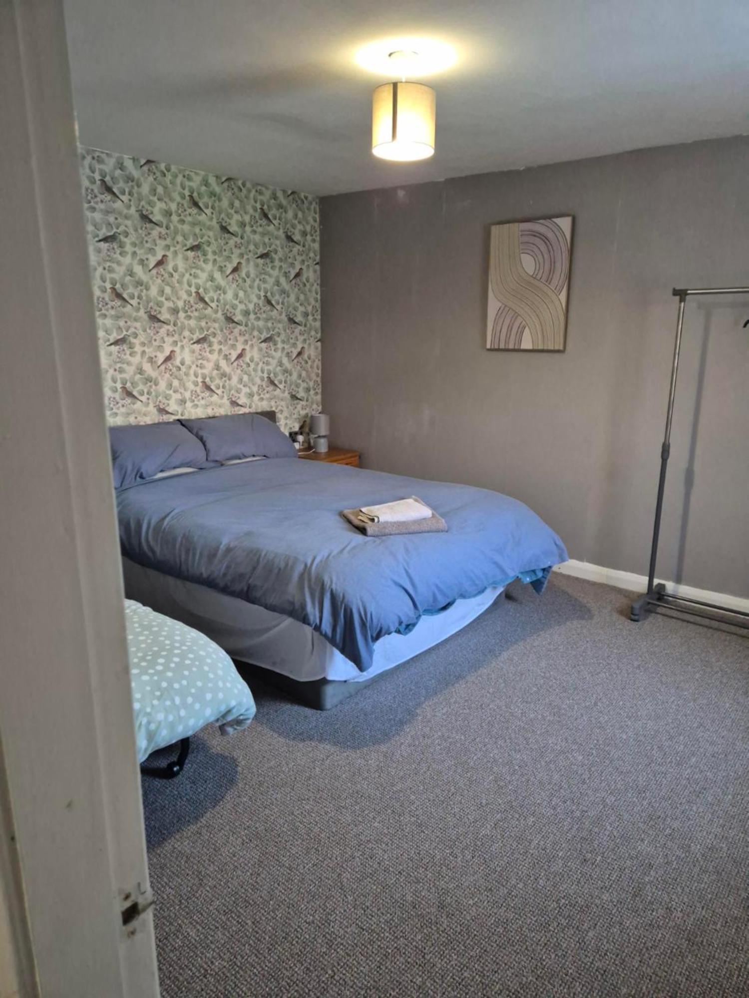 Accomadation Wrexham Esterno foto