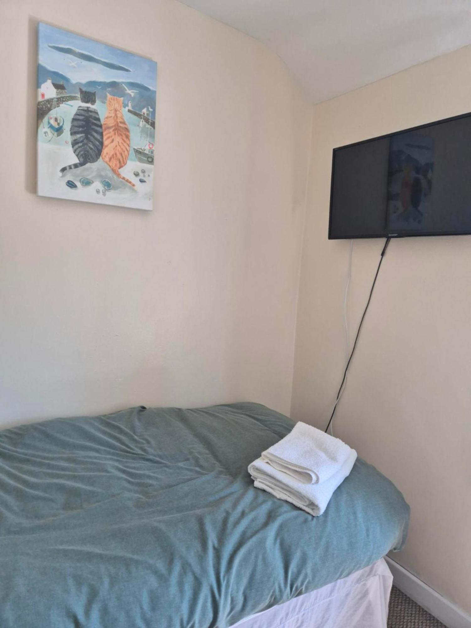 Accomadation Wrexham Esterno foto
